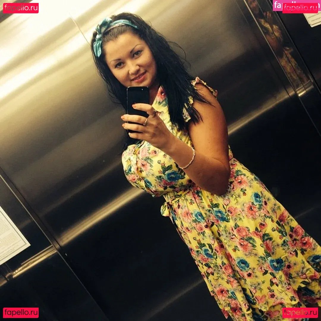 Irina P Onlyfans Photo Gallery 