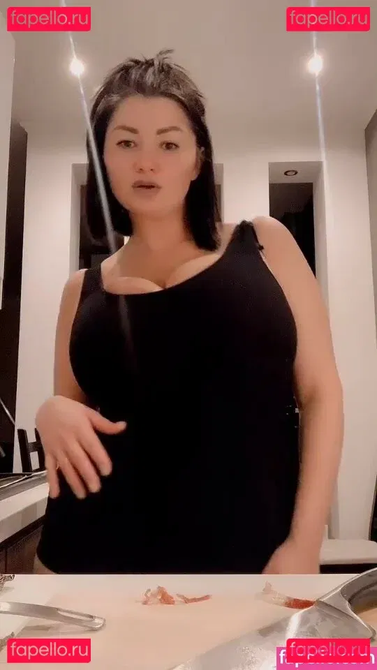 Irina P Onlyfans Photo Gallery 