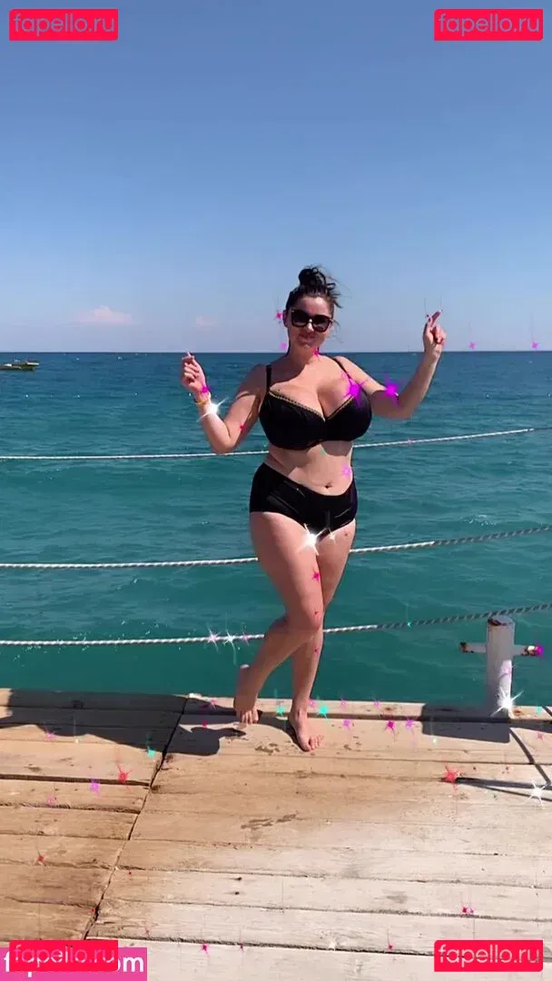 Irina P Onlyfans Photo Gallery 