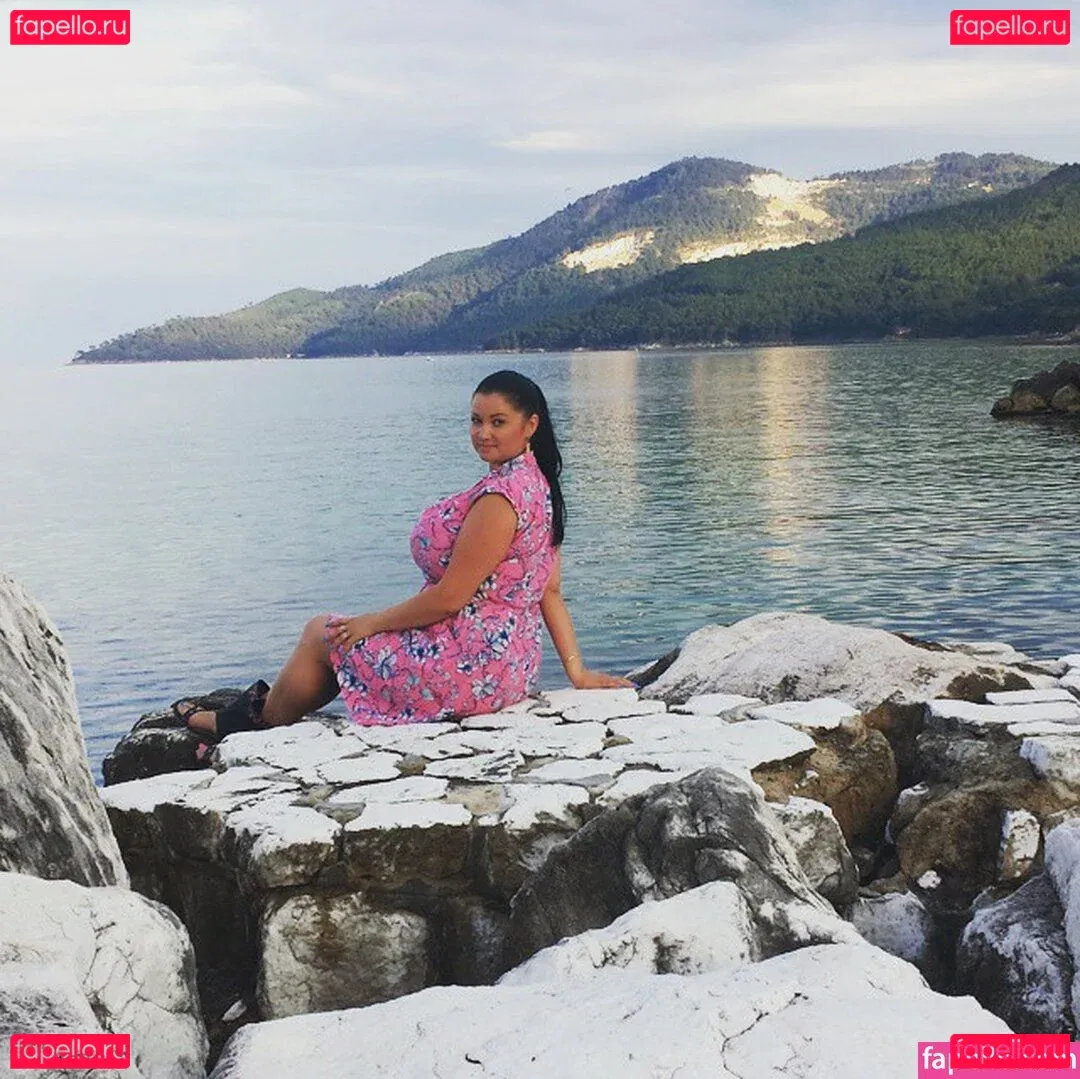 Irina P Onlyfans Photo Gallery 