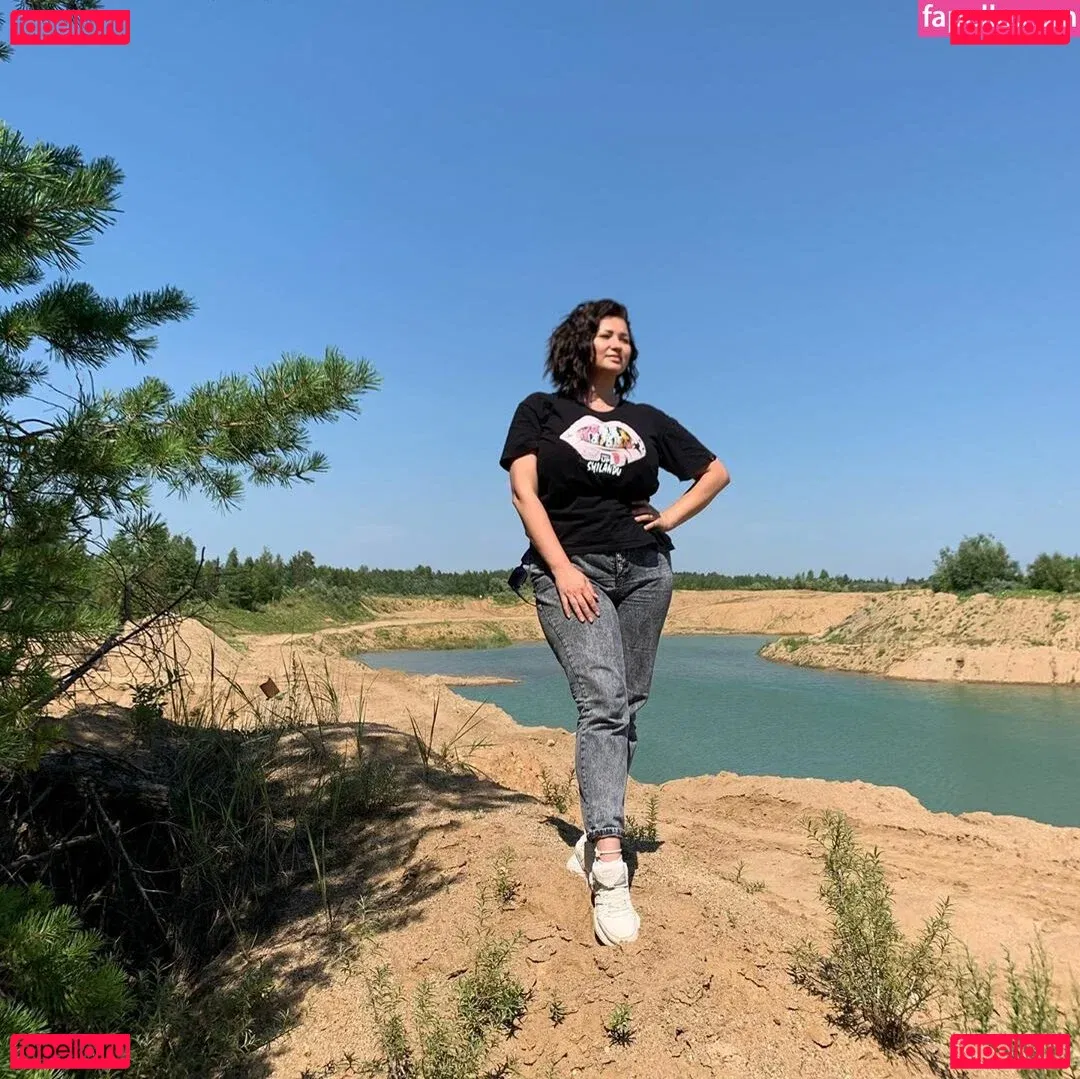 Irina P Onlyfans Photo Gallery 