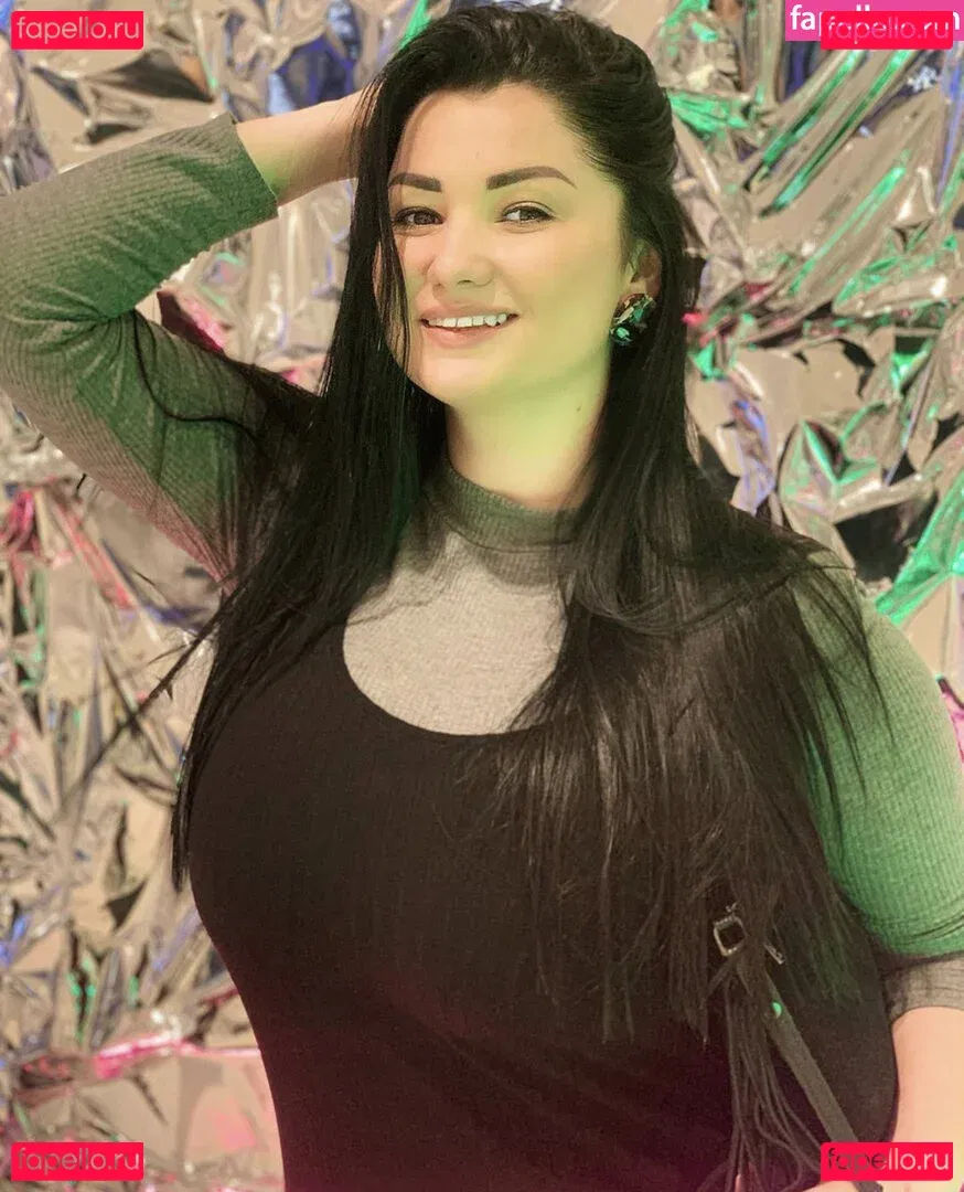 Irina P Onlyfans Photo Gallery 