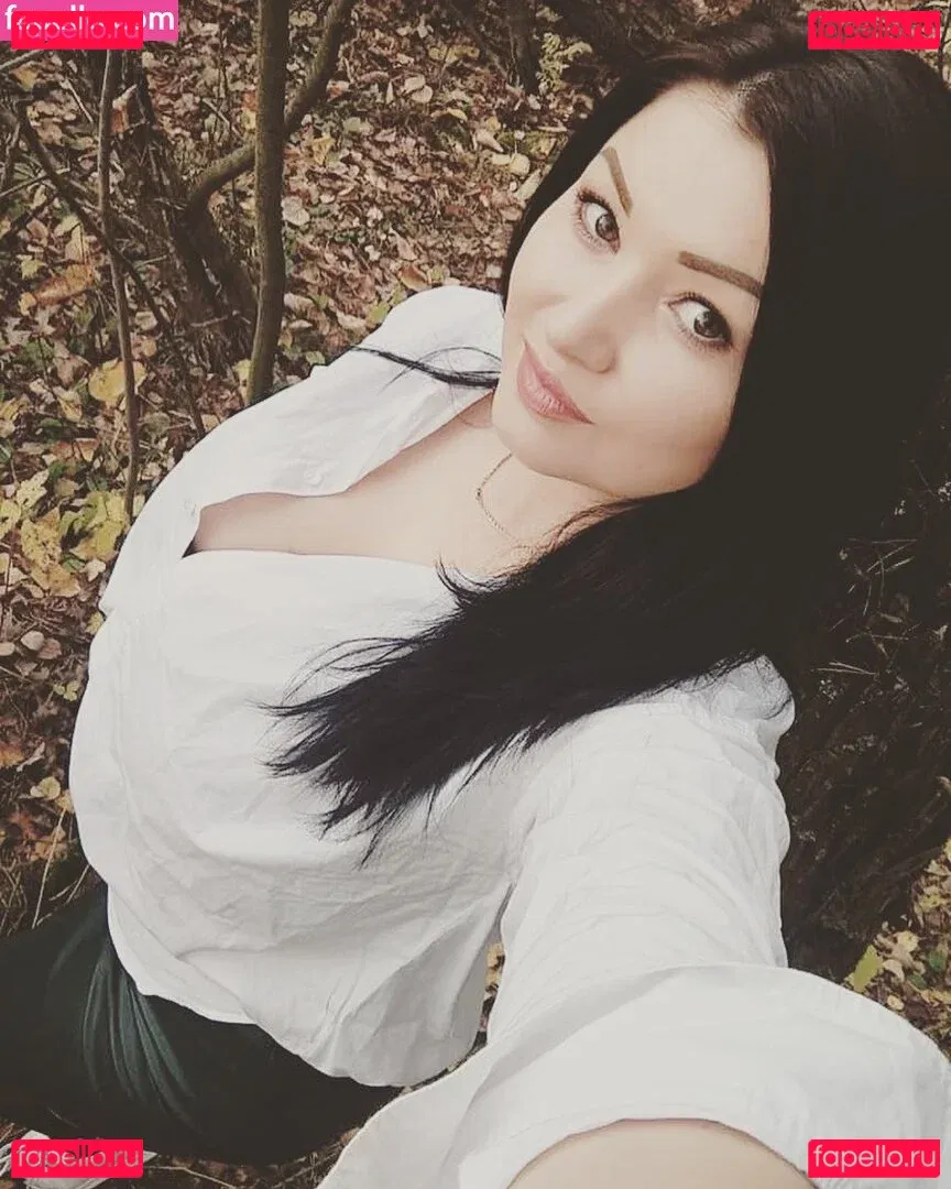 Irina P Onlyfans Photo Gallery 