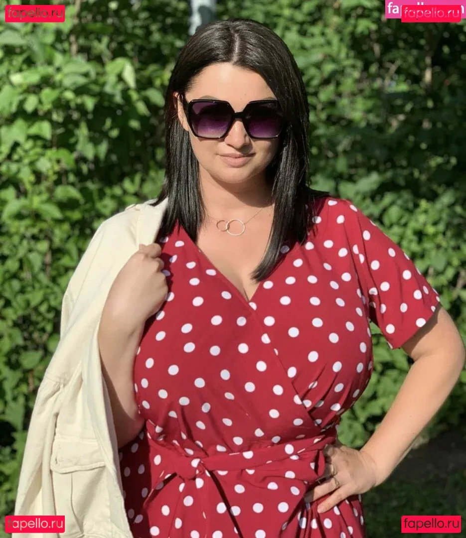 Irina P Onlyfans Photo Gallery 