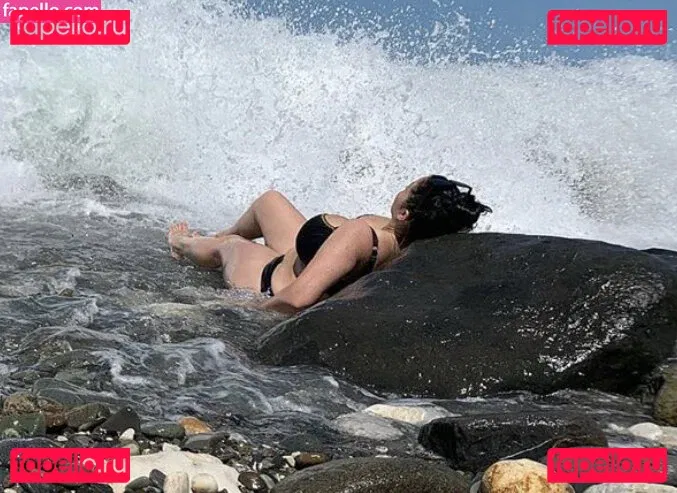 Irina P Onlyfans Photo Gallery 