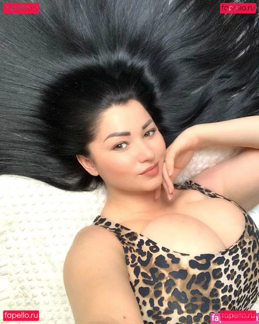 Irina P Onlyfans Photo Gallery 