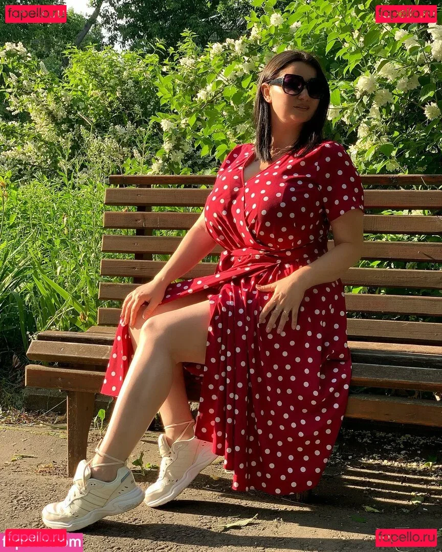 Irina P Onlyfans Photo Gallery 