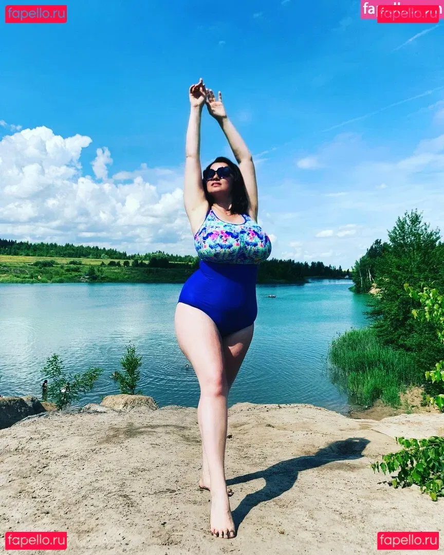 Irina P Onlyfans Photo Gallery 