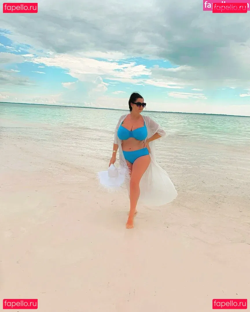 Irina P Onlyfans Photo Gallery 