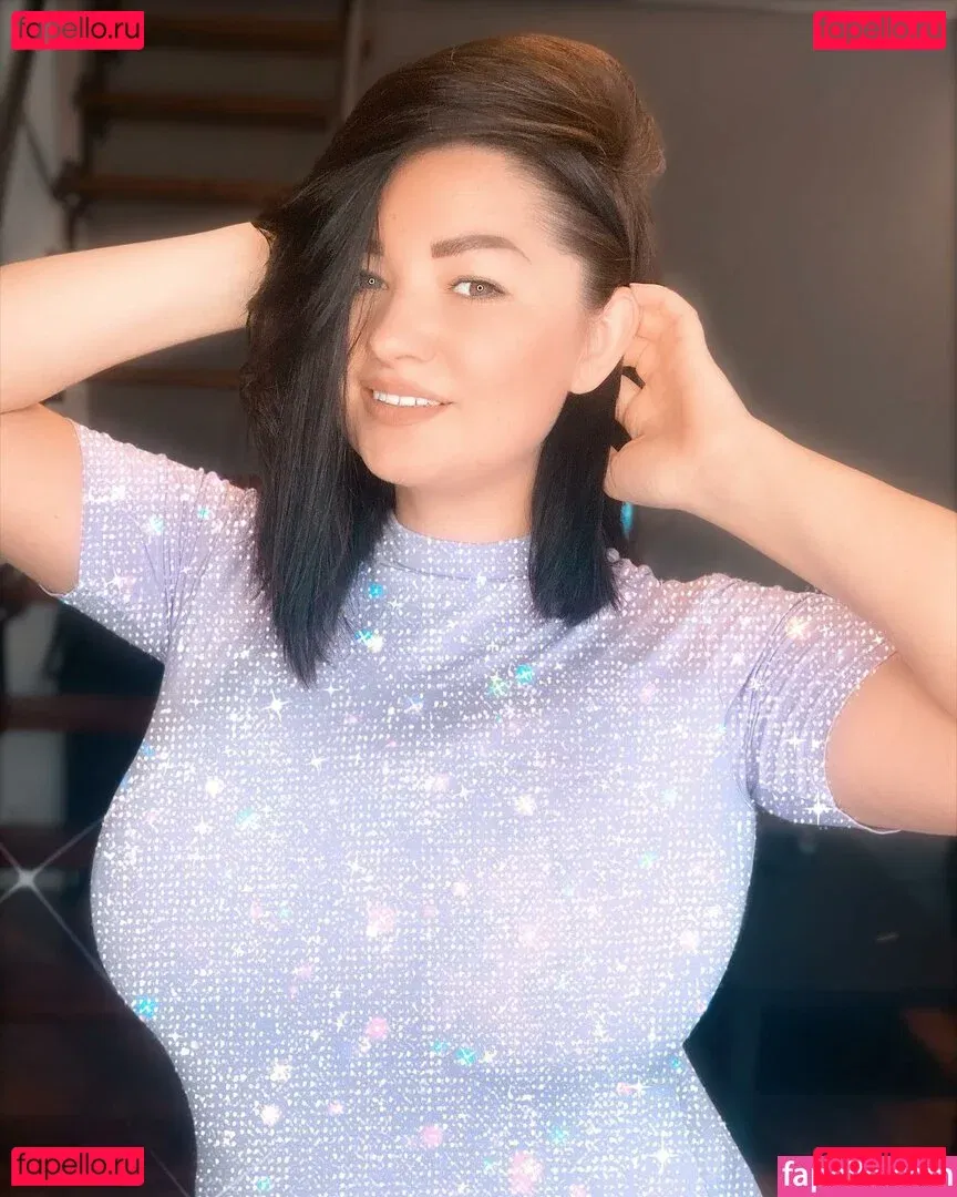 Irina P Onlyfans Photo Gallery 