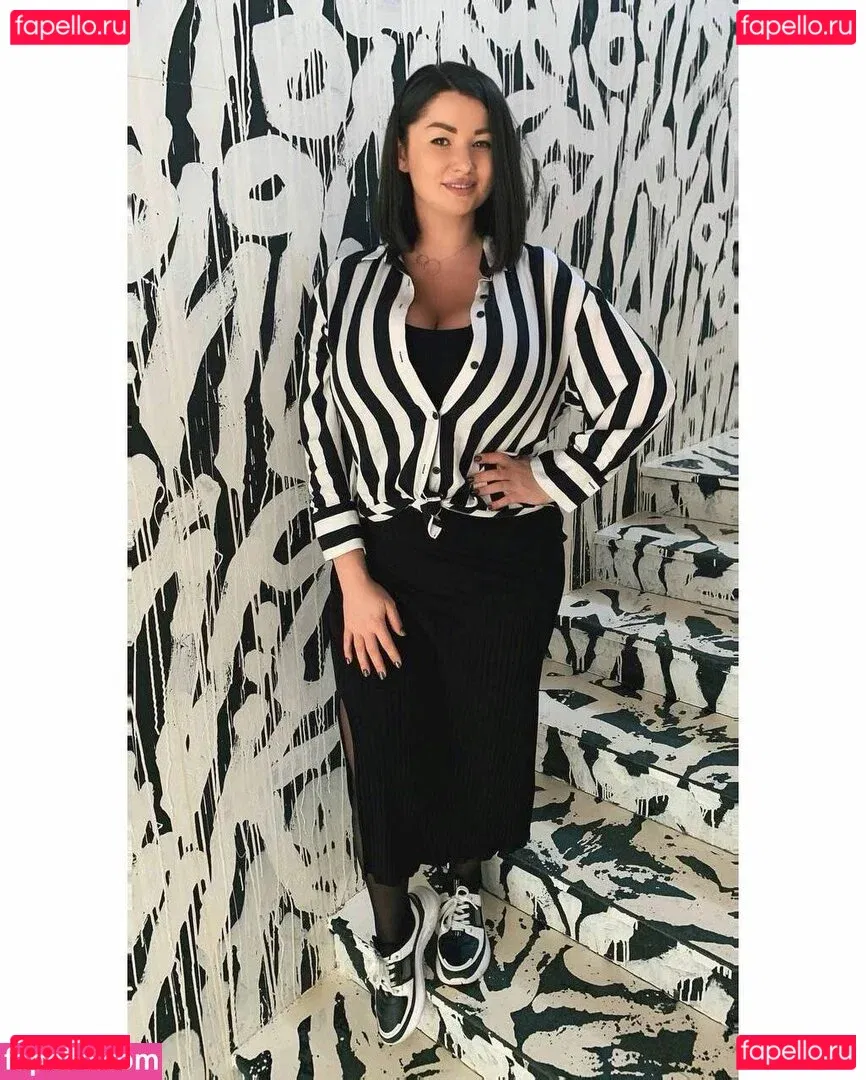 Irina P Onlyfans Photo Gallery 