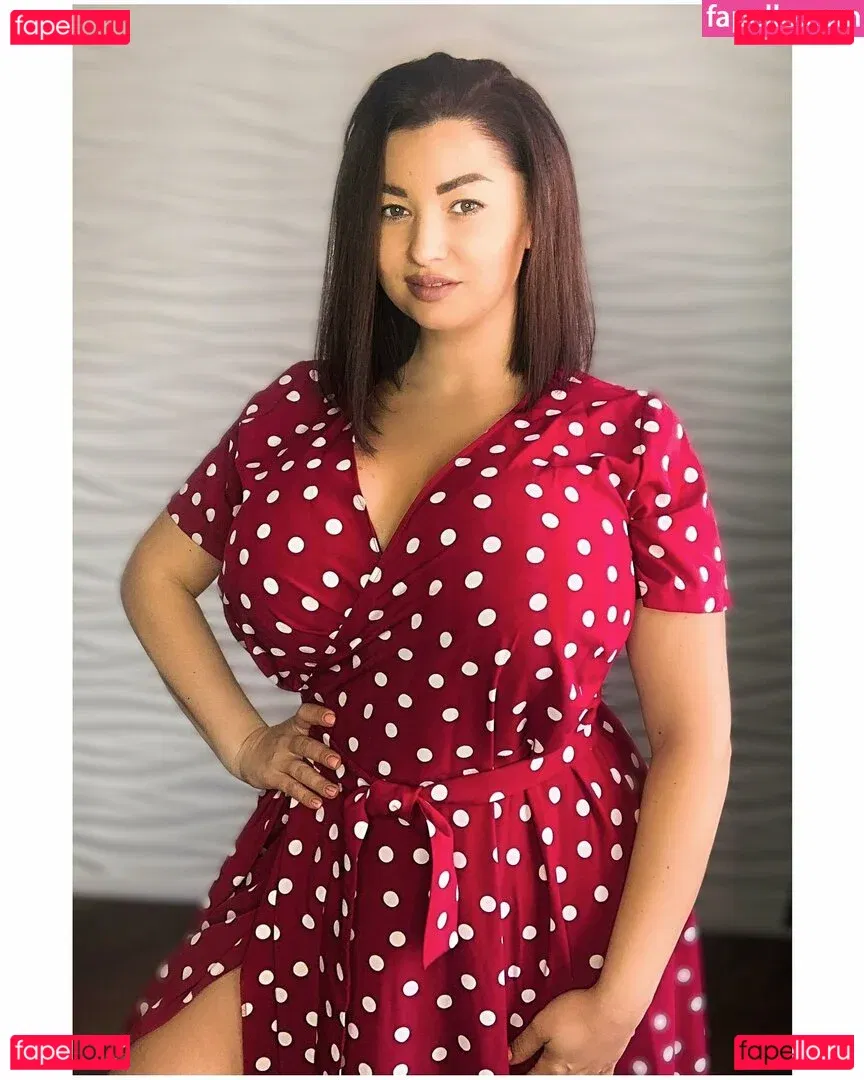 Irina P Onlyfans Photo Gallery 