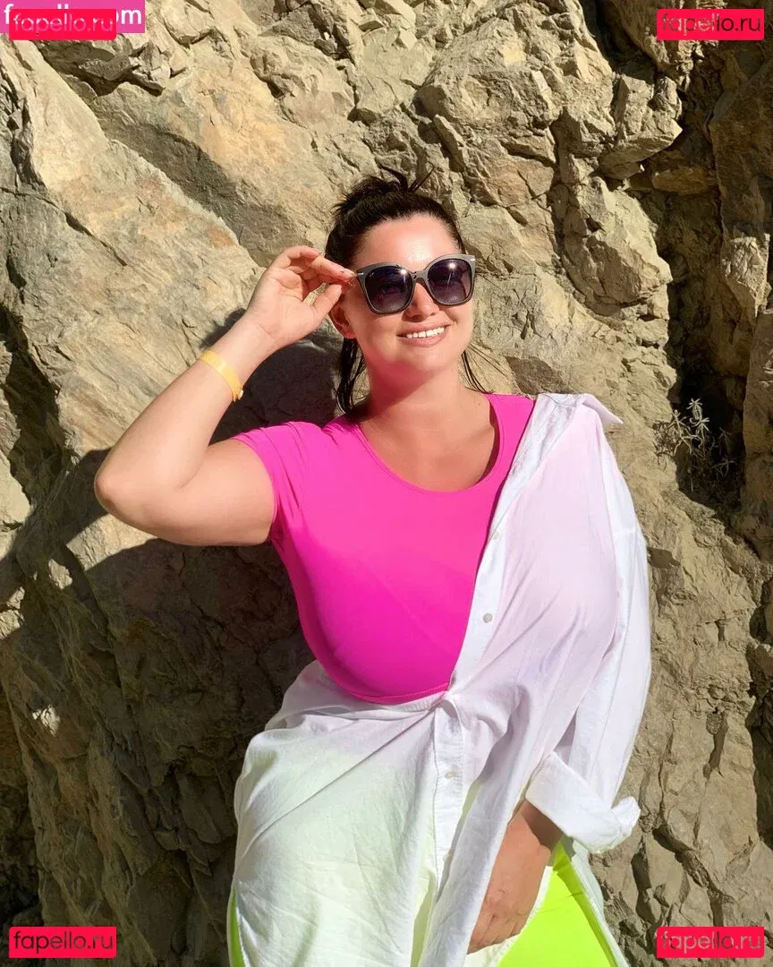 Irina P Onlyfans Photo Gallery 