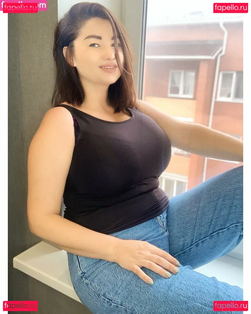 Irina P Onlyfans Photo Gallery 