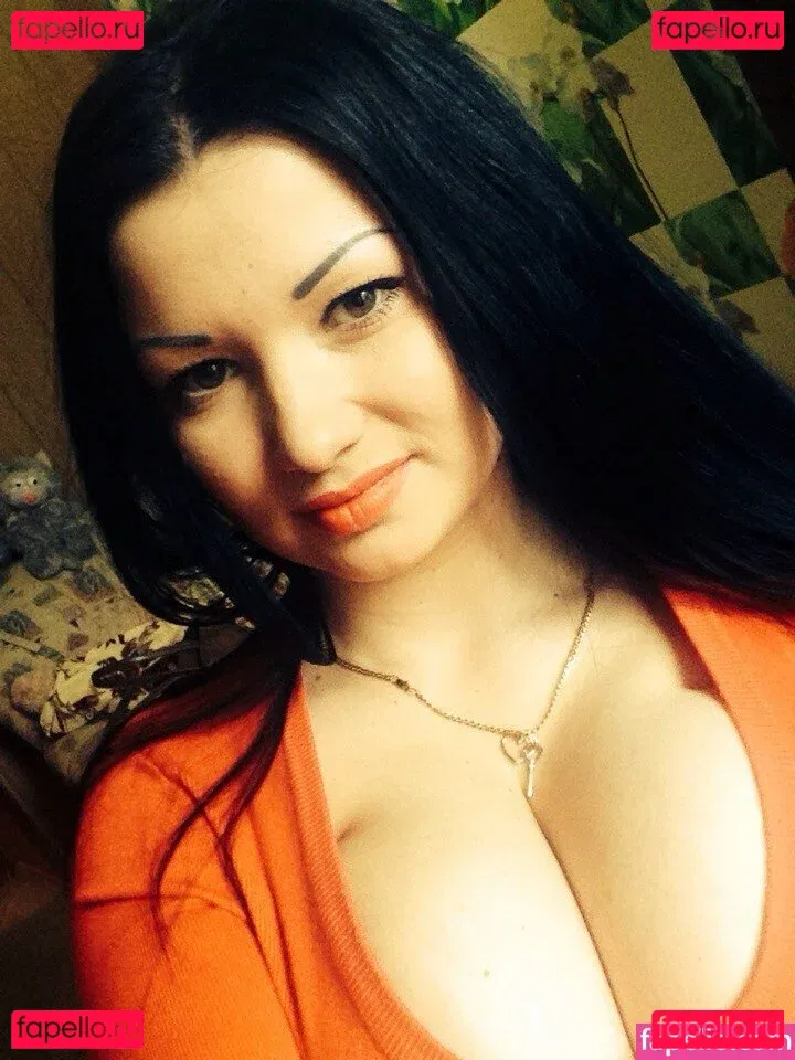 Irina P Onlyfans Photo Gallery 