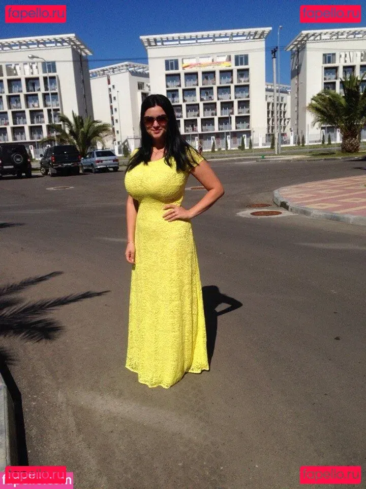 Irina P Onlyfans Photo Gallery 