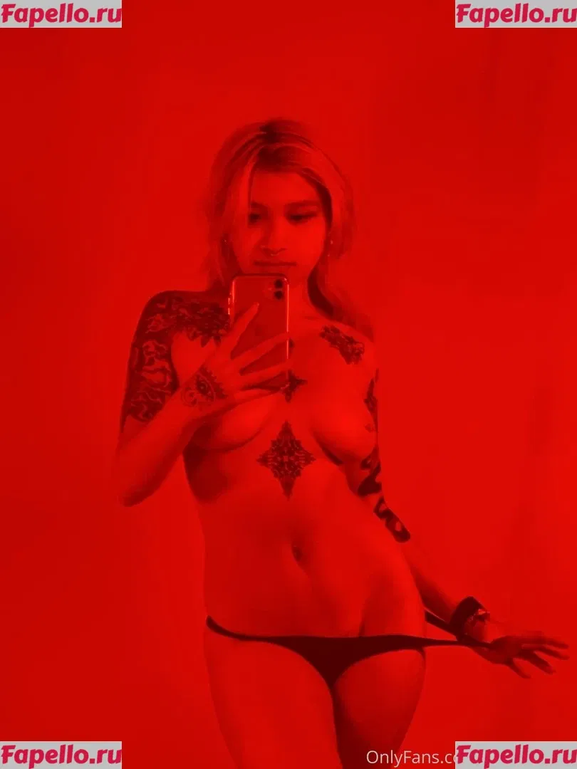 Matrixmika Onlyfans Photo Gallery 