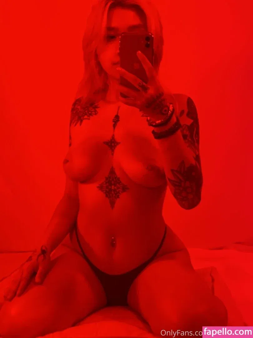 Matrixmika Onlyfans Photo Gallery 