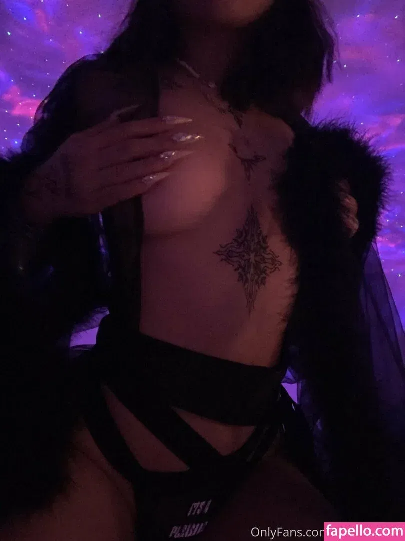 Matrixmika Onlyfans Photo Gallery 