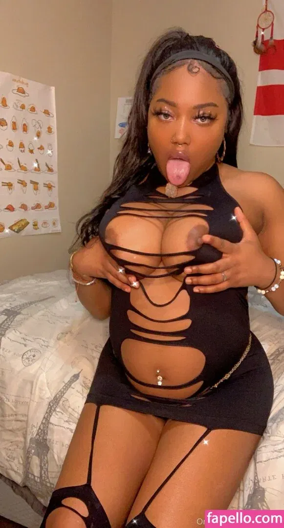 kawaiimamii Onlyfans Photo Gallery 