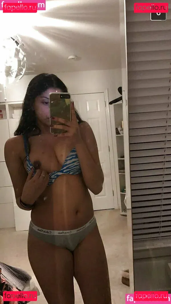 Iman Moosa Onlyfans Photo Gallery 