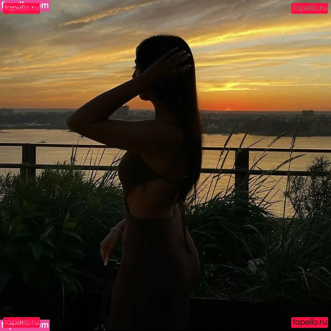 Iman Moosa Onlyfans Photo Gallery 