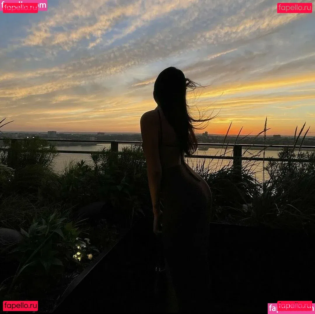 Iman Moosa Onlyfans Photo Gallery 