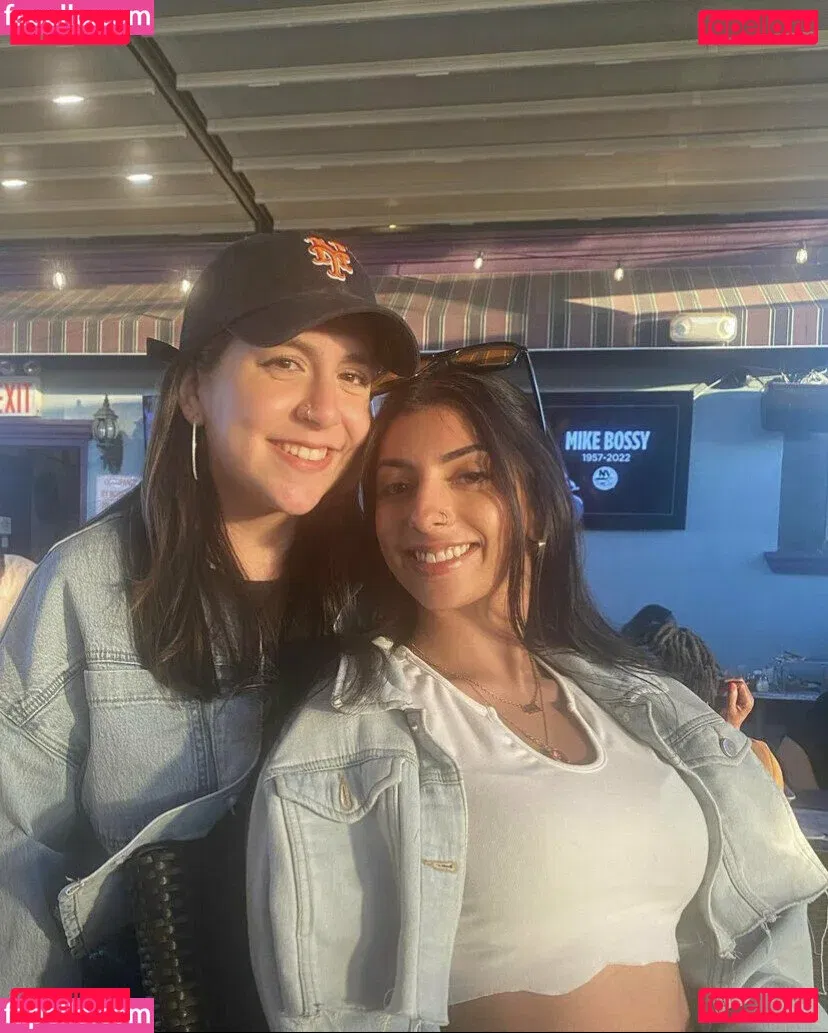 Iman Moosa Onlyfans Photo Gallery 