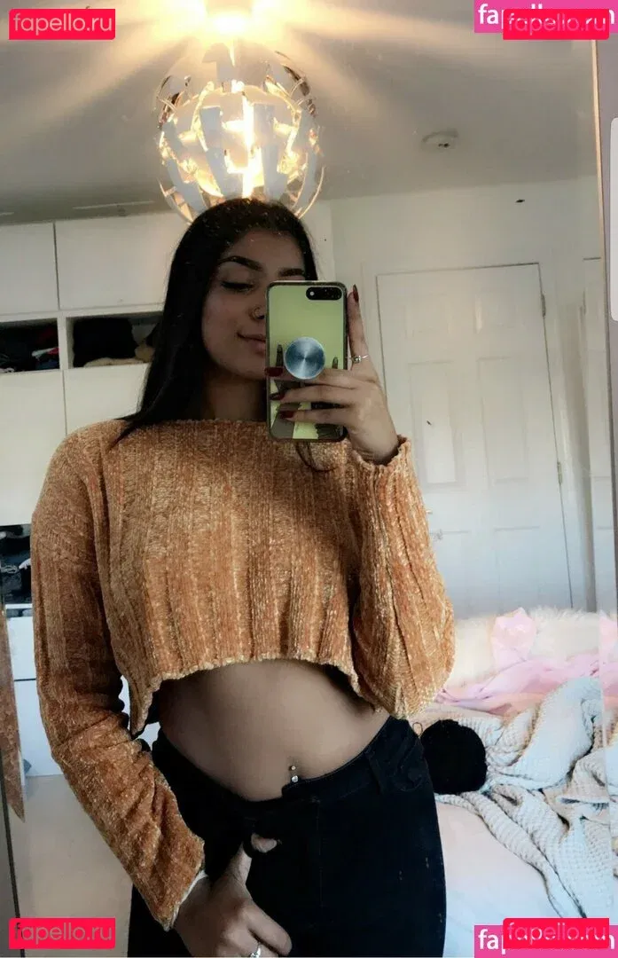 Iman Moosa Onlyfans Photo Gallery 