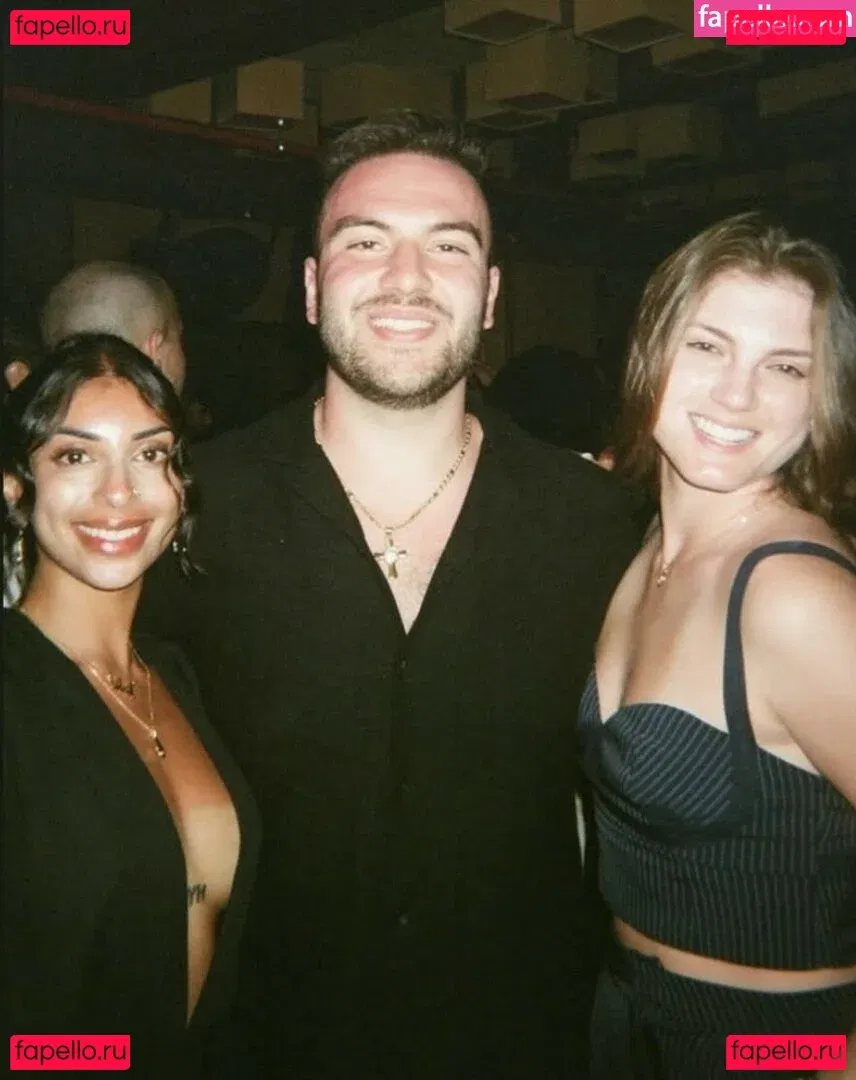 Iman Moosa Onlyfans Photo Gallery 