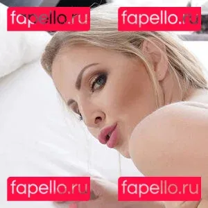 Georgie Lyall Onlyfans Photo Gallery 