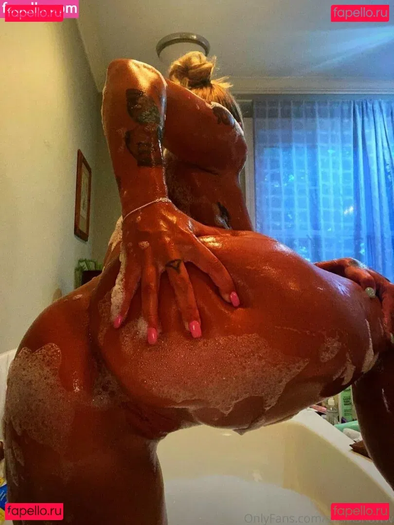 soleykj Onlyfans Photo Gallery 