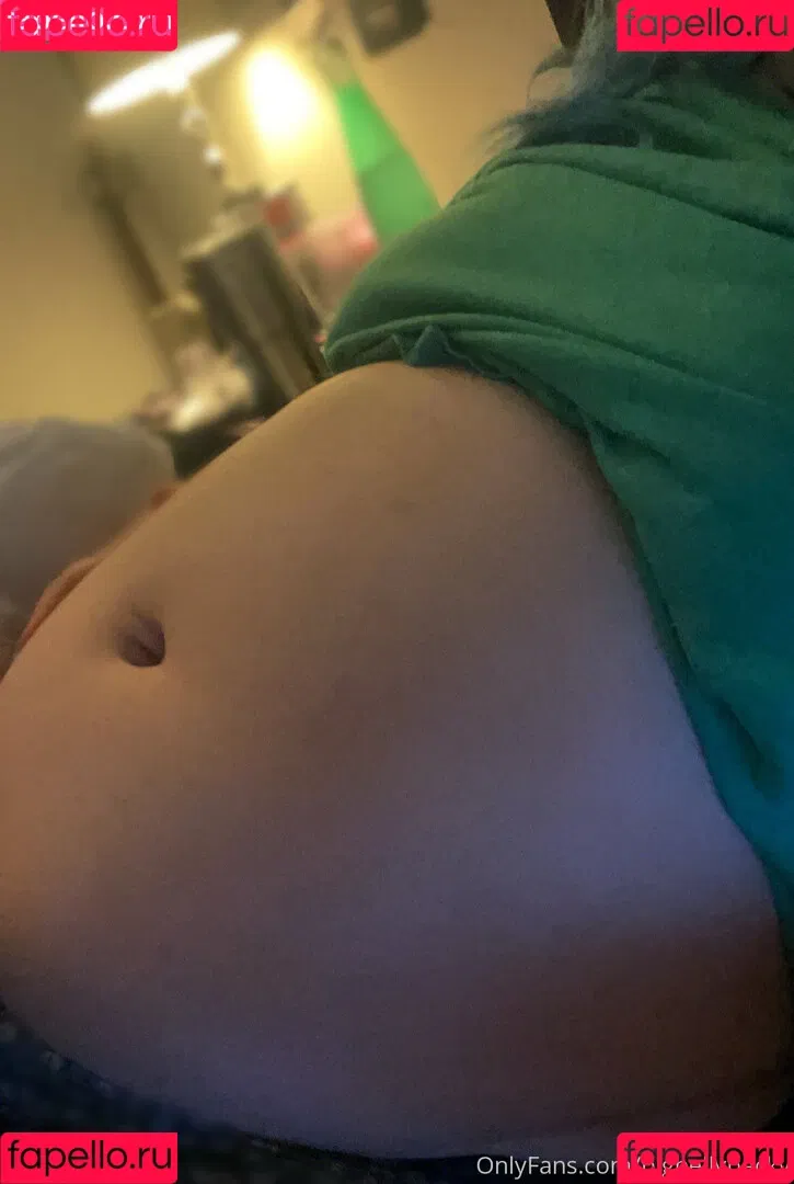 bigbellybecky Onlyfans Photo Gallery 
