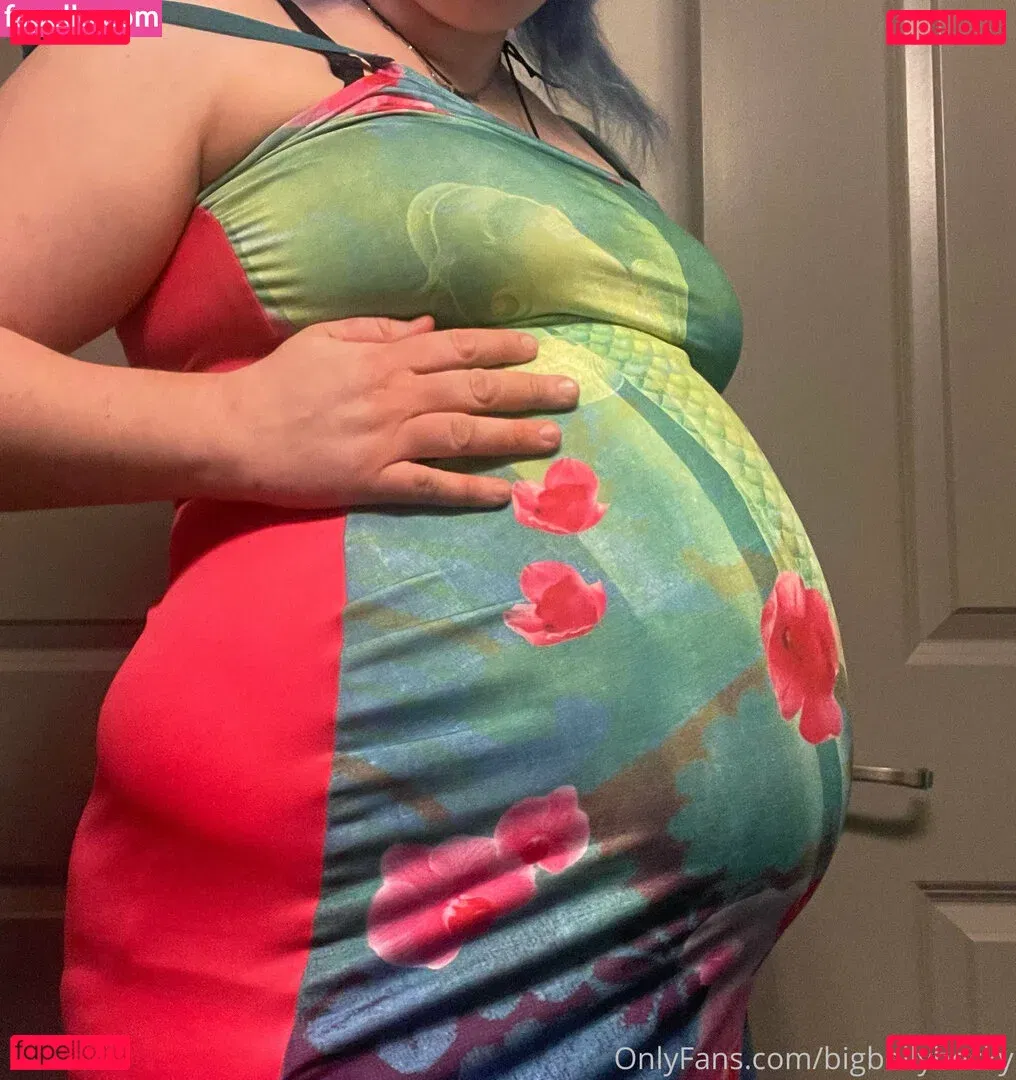 bigbellybecky Onlyfans Photo Gallery 