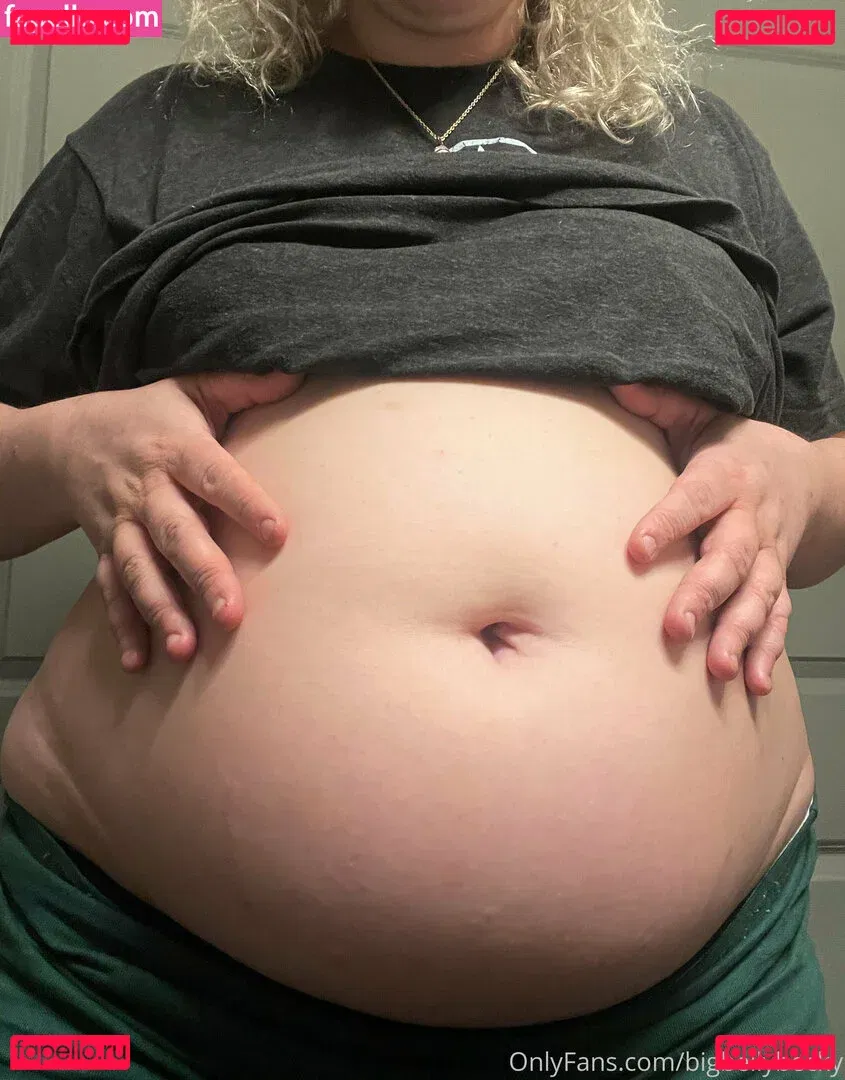 bigbellybecky Onlyfans Photo Gallery 