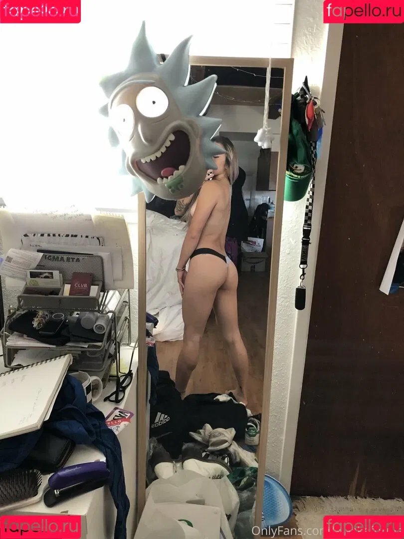 shesthe49thstate Onlyfans Photo Gallery 