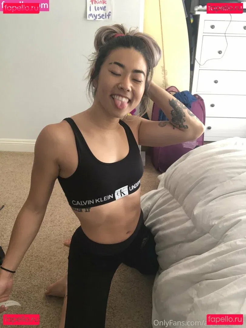 shesthe49thstate Onlyfans Photo Gallery 