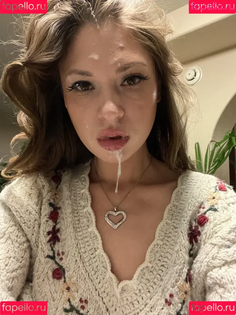Anna Blossom Onlyfans Photo Gallery 