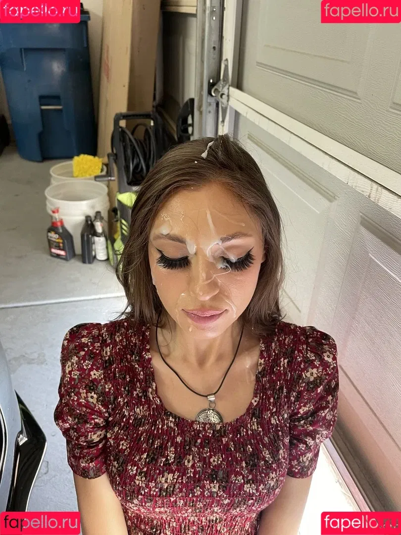 Anna Blossom Onlyfans Photo Gallery 