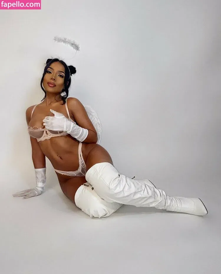 Natseleen Onlyfans Photo Gallery 