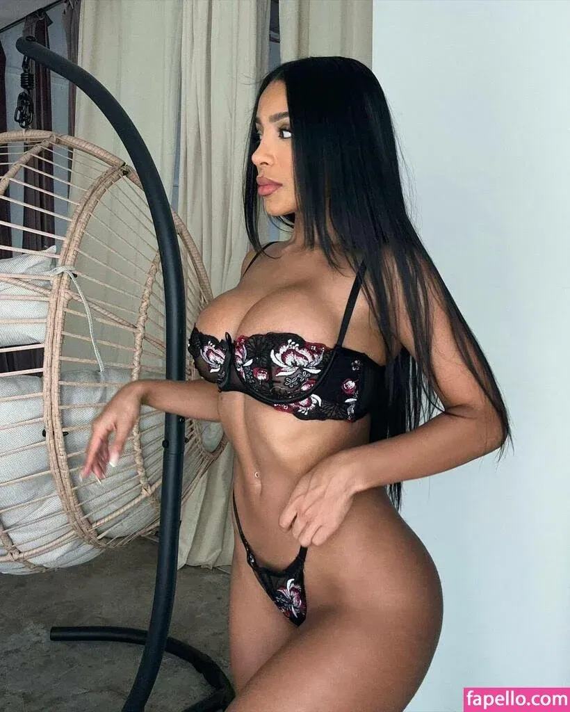 Natseleen Onlyfans Photo Gallery 