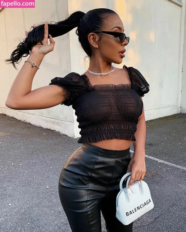 Natseleen Onlyfans Photo Gallery 