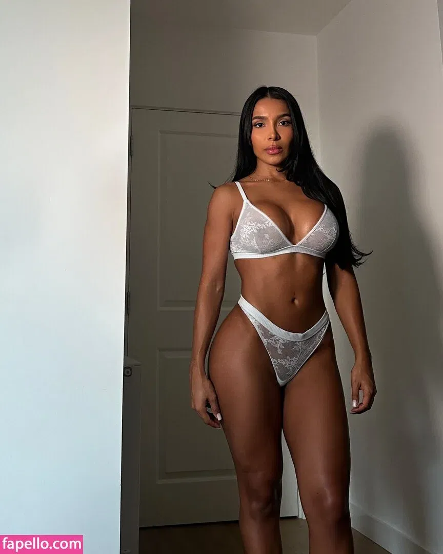 Natseleen Onlyfans Photo Gallery 