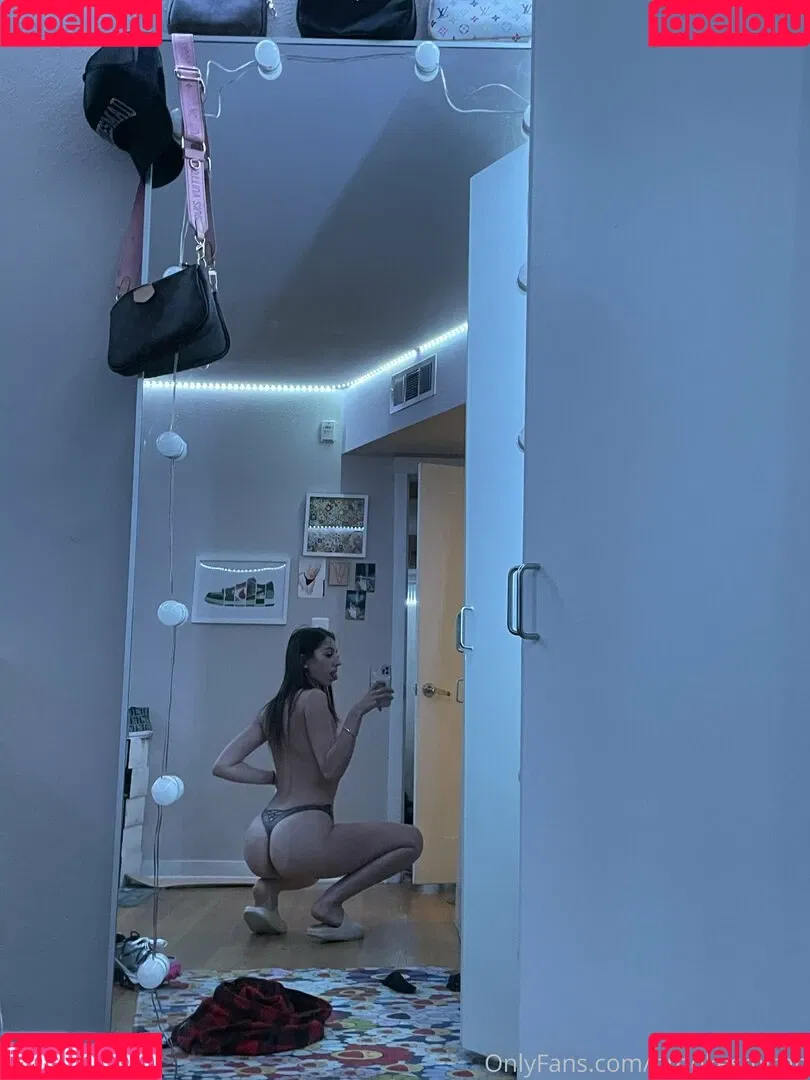 madibutler Onlyfans Photo Gallery 