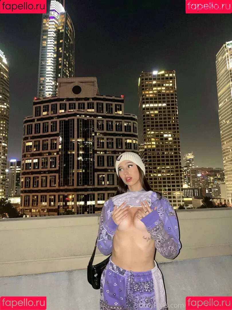 madibutler Onlyfans Photo Gallery 