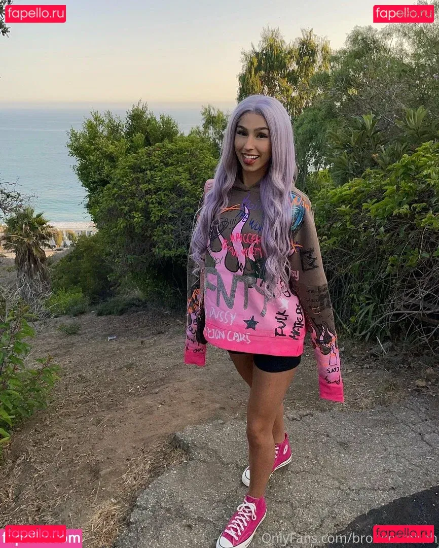 madibutler Onlyfans Photo Gallery 