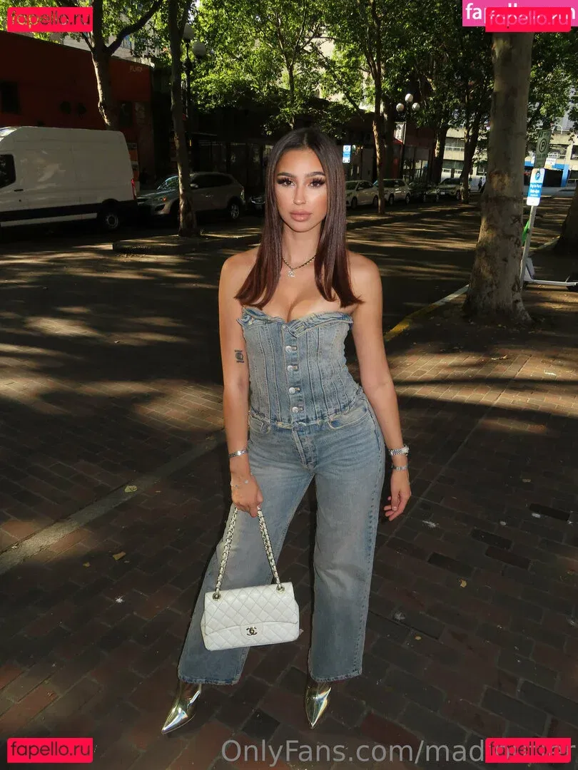 madibutler Onlyfans Photo Gallery 