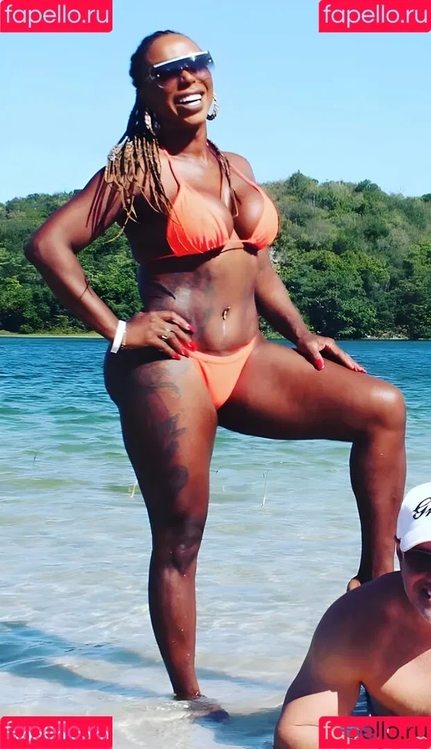 Adélia Soares Onlyfans Photo Gallery 