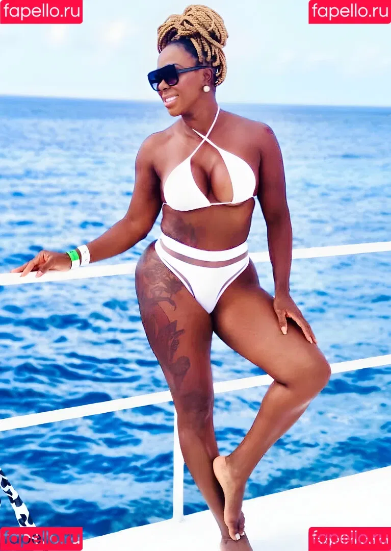 Adélia Soares Onlyfans Photo Gallery 