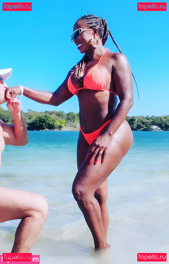 Adélia Soares Onlyfans Photo Gallery 